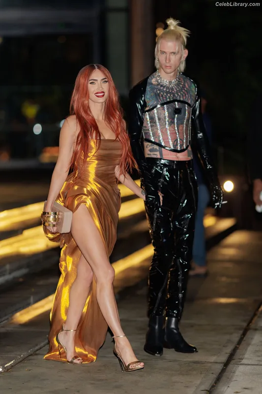 Megan Fox photo 15 of 1038