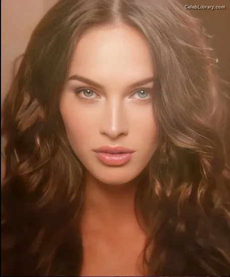 Megan Fox photo 17 of 1038