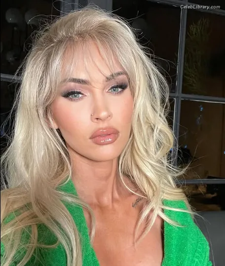 Megan Fox photo 20 of 1038