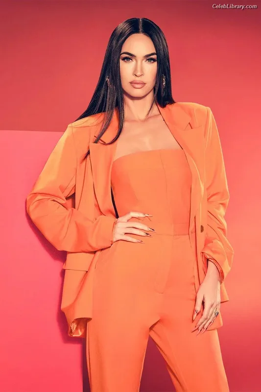 Megan Fox photo 12 of 1038