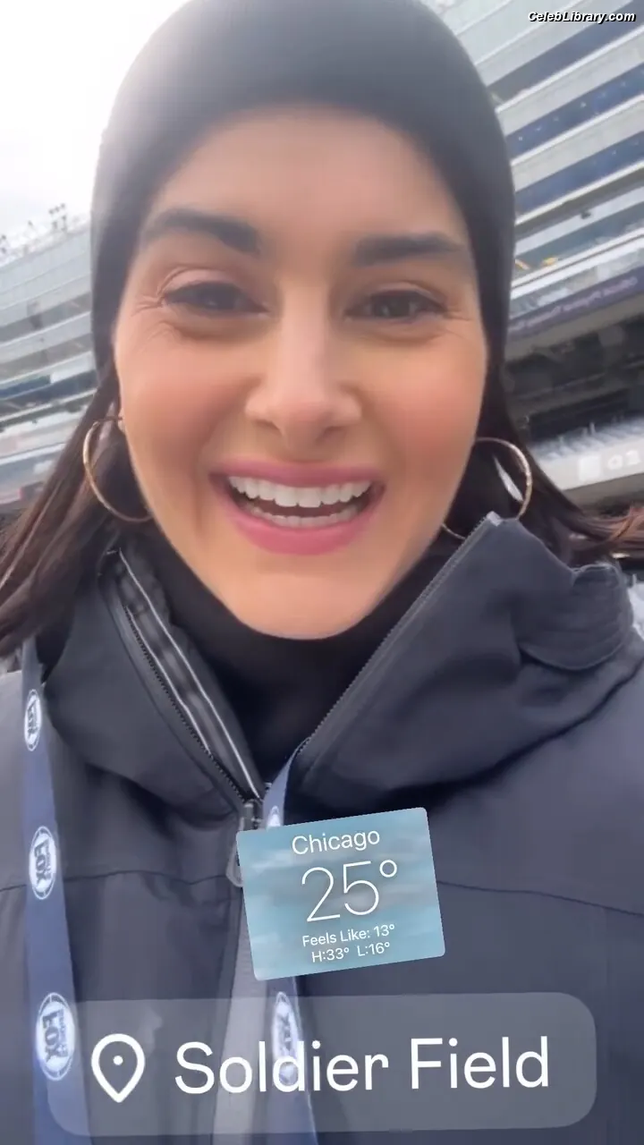Megan Olivi photo 12 of 48