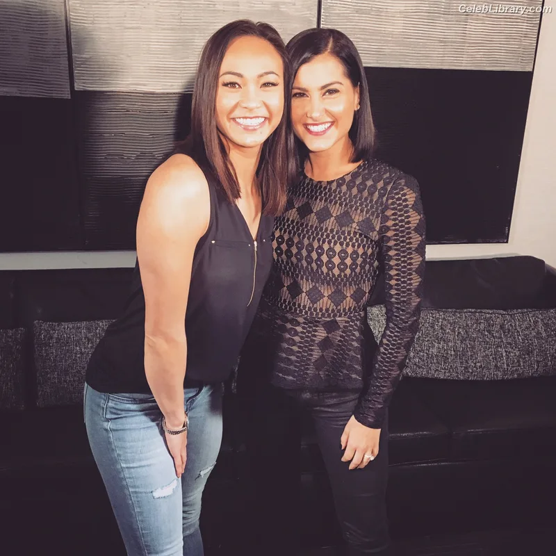 Megan Olivi photo 16 of 49