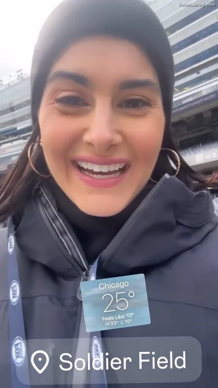 Megan Olivi photo 12 of 49