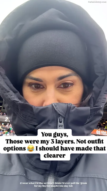 Megan Olivi photo 17 of 49