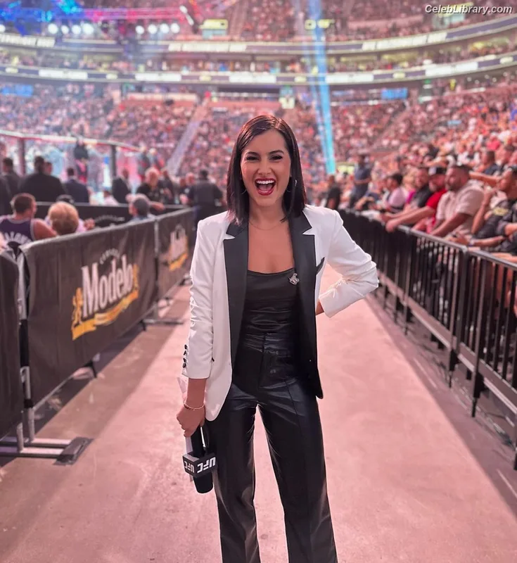 Megan Olivi photo 20 of 49