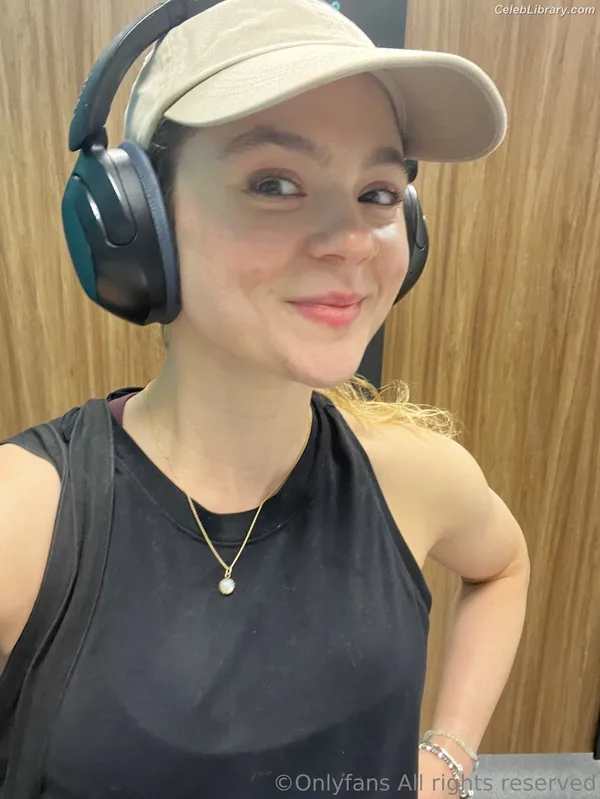 Megan Prescott photo 13 of 161