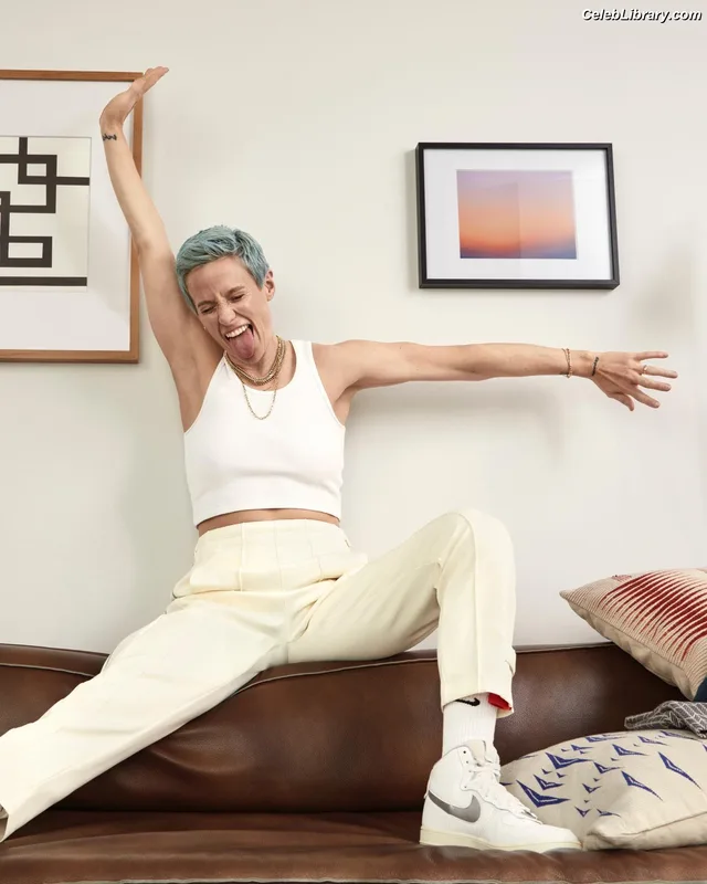 Megan Rapinoe photo 5 of 80