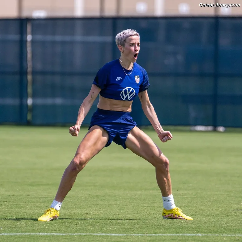 Megan Rapinoe photo 7 of 80