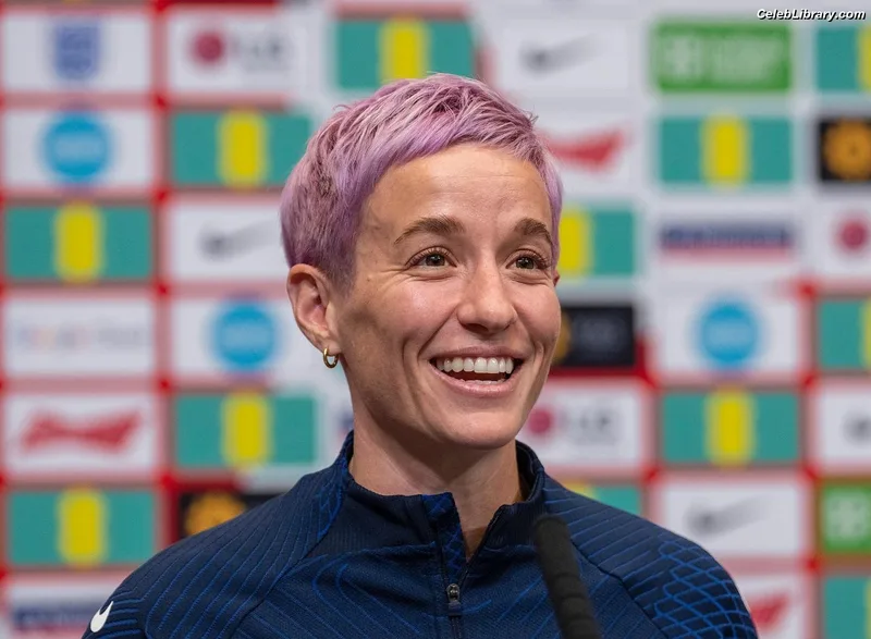 Megan Rapinoe photo 17 of 80