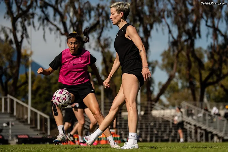 Megan Rapinoe photo 2 of 80