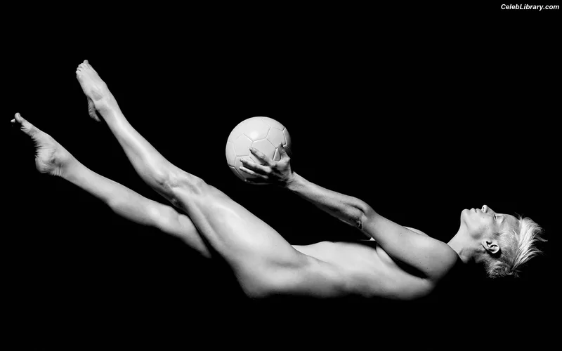 Megan Rapinoe photo 23 of 80