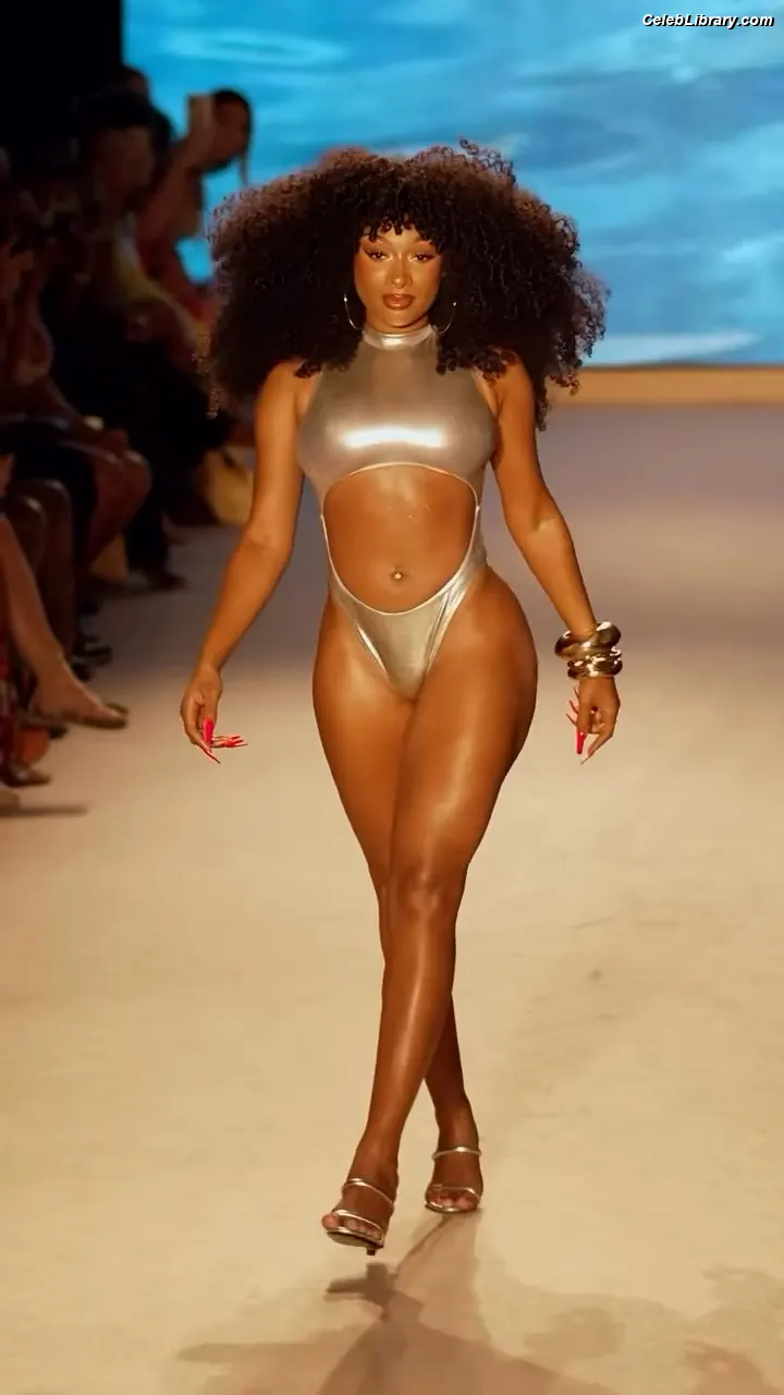 Megan Thee Stallion photo 9 of 2001