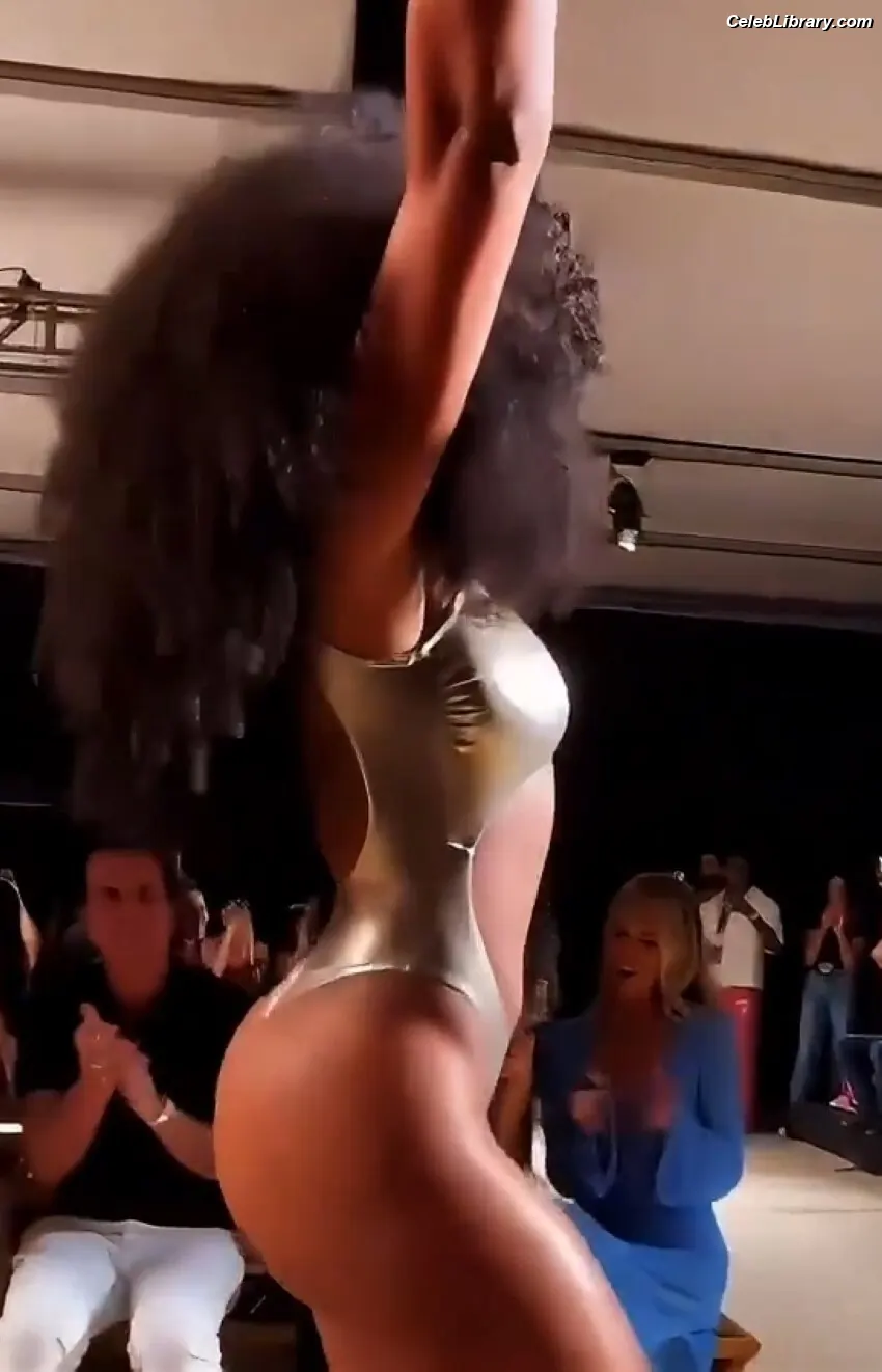 Megan Thee Stallion photo 6 of 2001