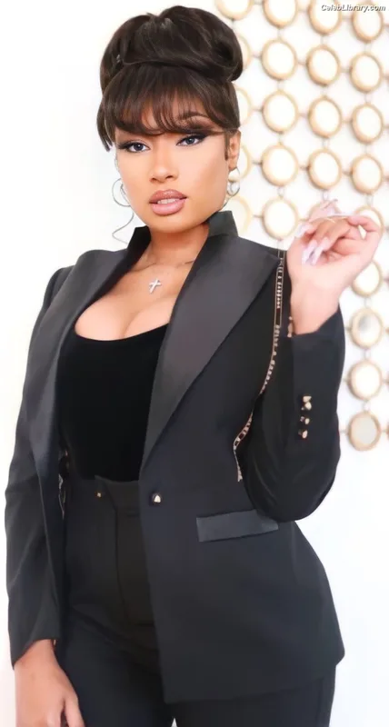 Megan Thee Stallion photo 5 of 1985