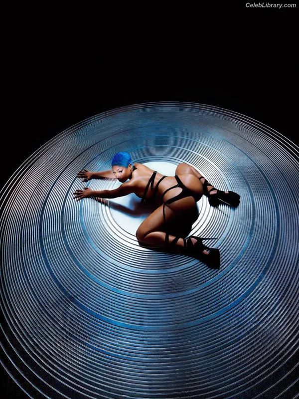 Megan Thee Stallion photo 1 of 1985