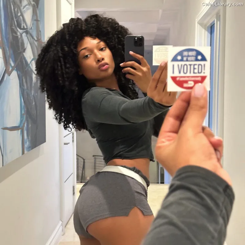 Megan Thee Stallion photo 15 of 1985