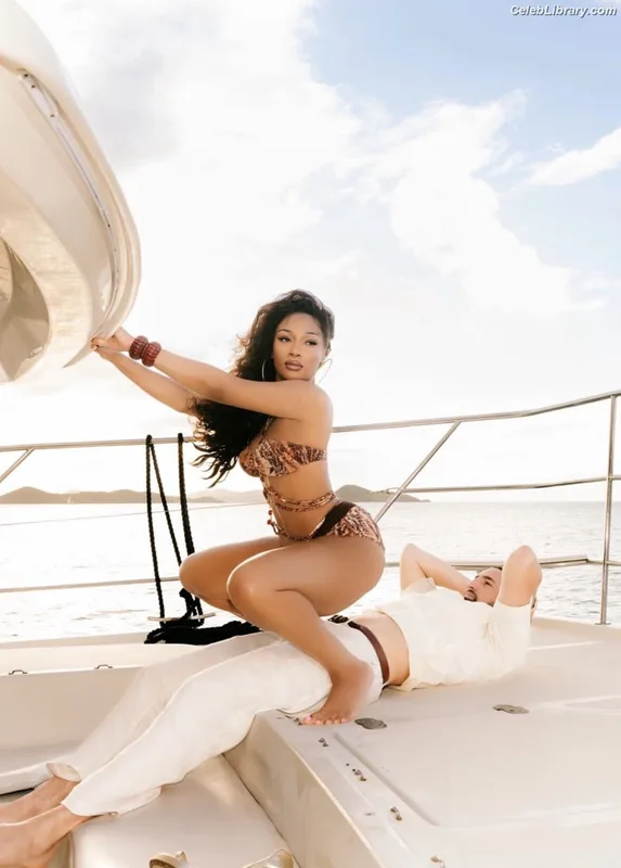 Megan Thee Stallion photo 24 of 1985