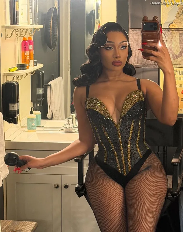 Megan Thee Stallion photo 17 of 1985
