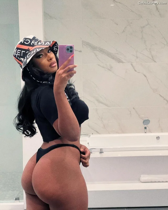 Megan Thee Stallion photo 24 of 1985