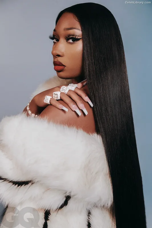 Megan Thee Stallion photo 5 of 1985