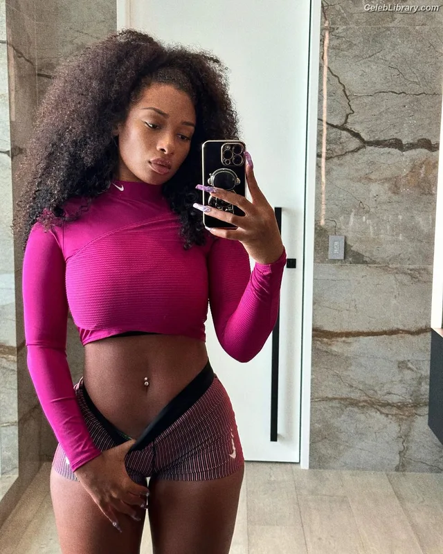 Megan Thee Stallion photo 11 of 1985