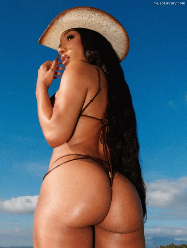 Megan Thee Stallion photo 22 of 1985