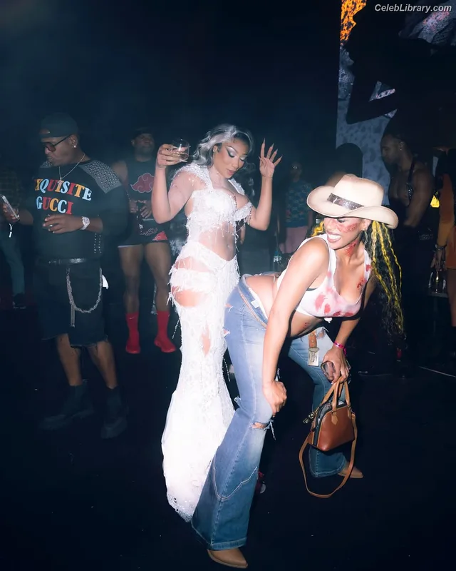 Megan Thee Stallion photo 8 of 1985