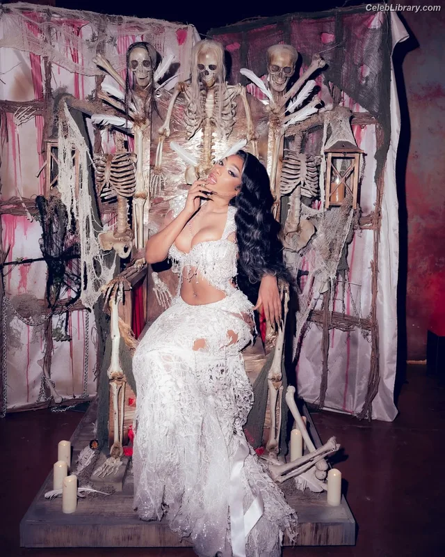 Megan Thee Stallion photo 18 of 1985