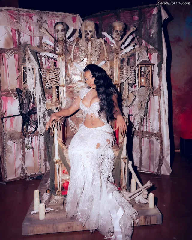 Megan Thee Stallion photo 18 of 1985