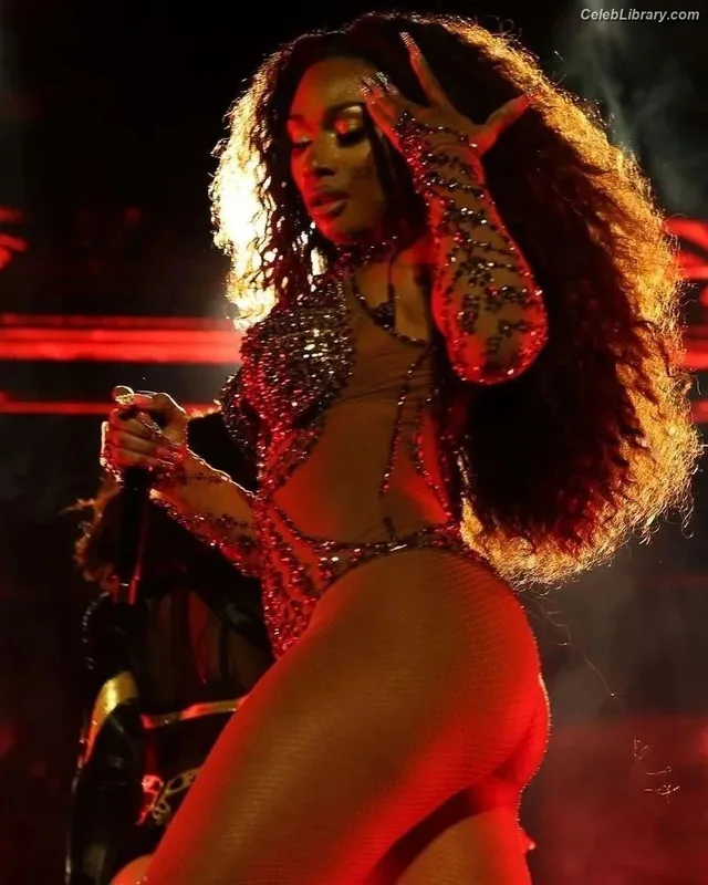 Megan Thee Stallion photo 7 of 1985