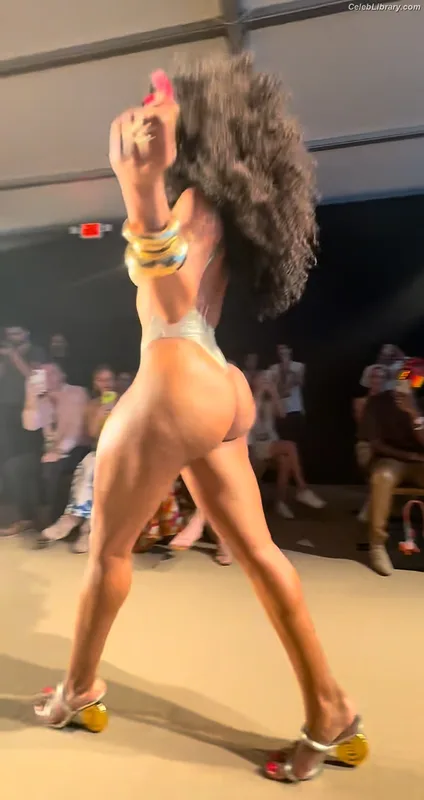Megan Thee Stallion photo 23 of 1985