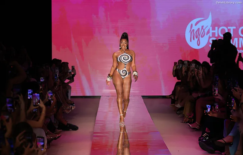Megan Thee Stallion photo 5 of 1985
