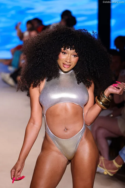 Megan Thee Stallion photo 7 of 1985