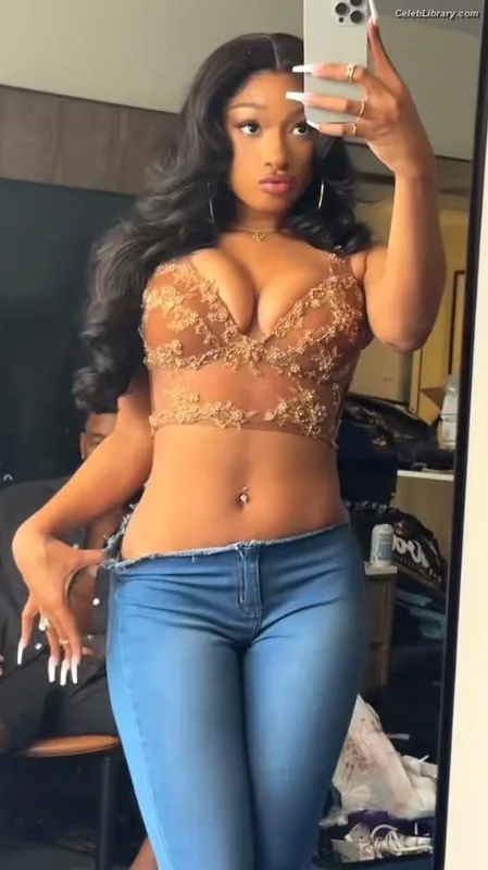 Megan Thee Stallion photo 9 of 1985