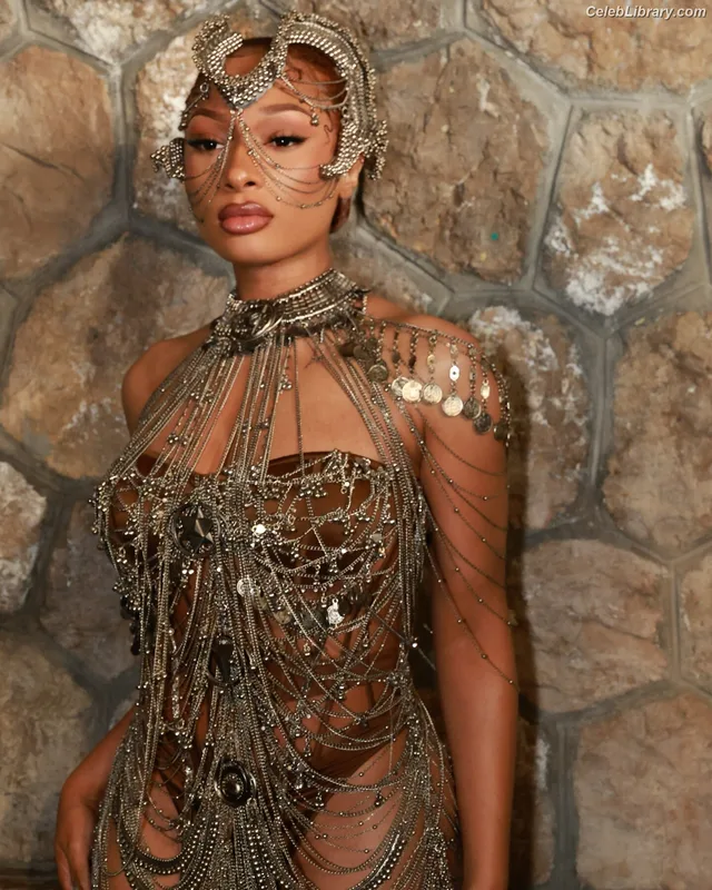 Megan Thee Stallion photo 24 of 1985