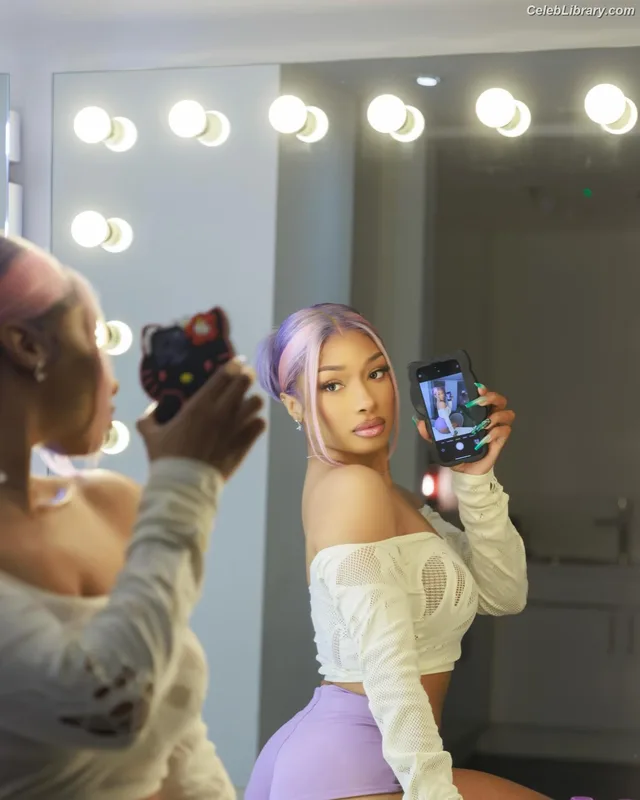Megan Thee Stallion photo 18 of 1985