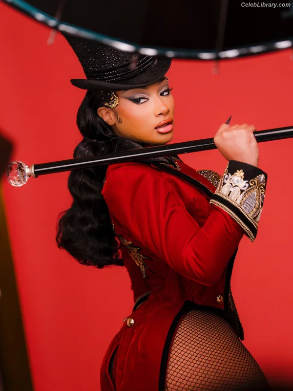 Megan Thee Stallion photo 8 of 1985