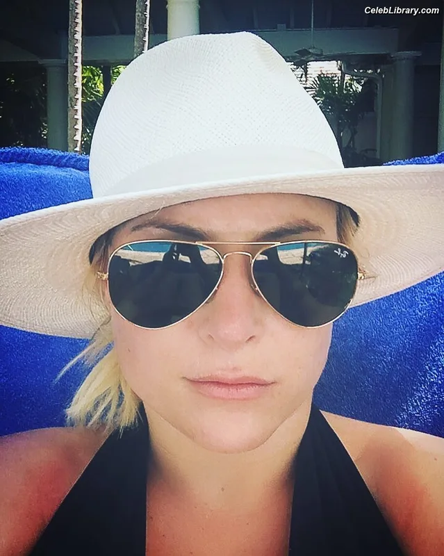 Meghan McCain photo 11 of 159
