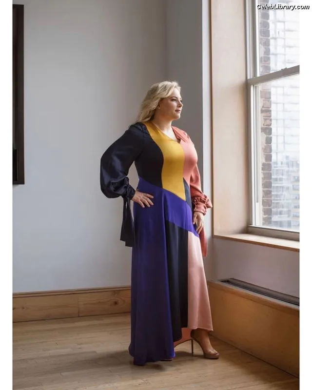 Meghan McCain photo 11 of 159
