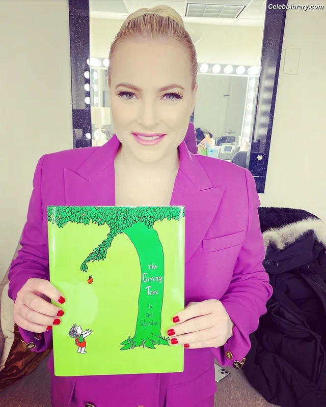 Meghan McCain photo 4 of 159