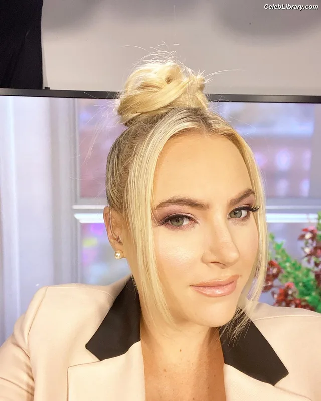 Meghan McCain photo 11 of 159