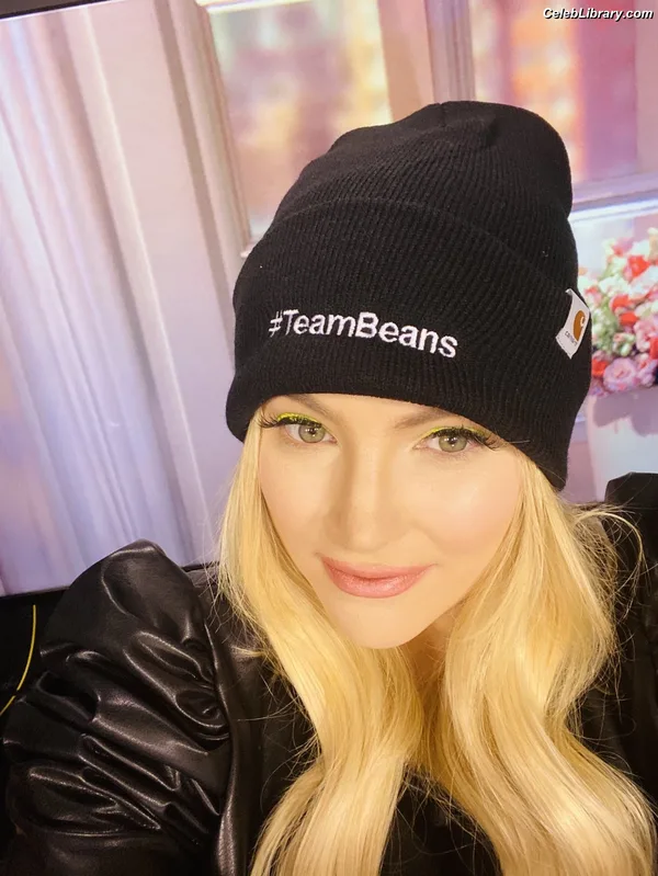 Meghan McCain photo 15 of 159