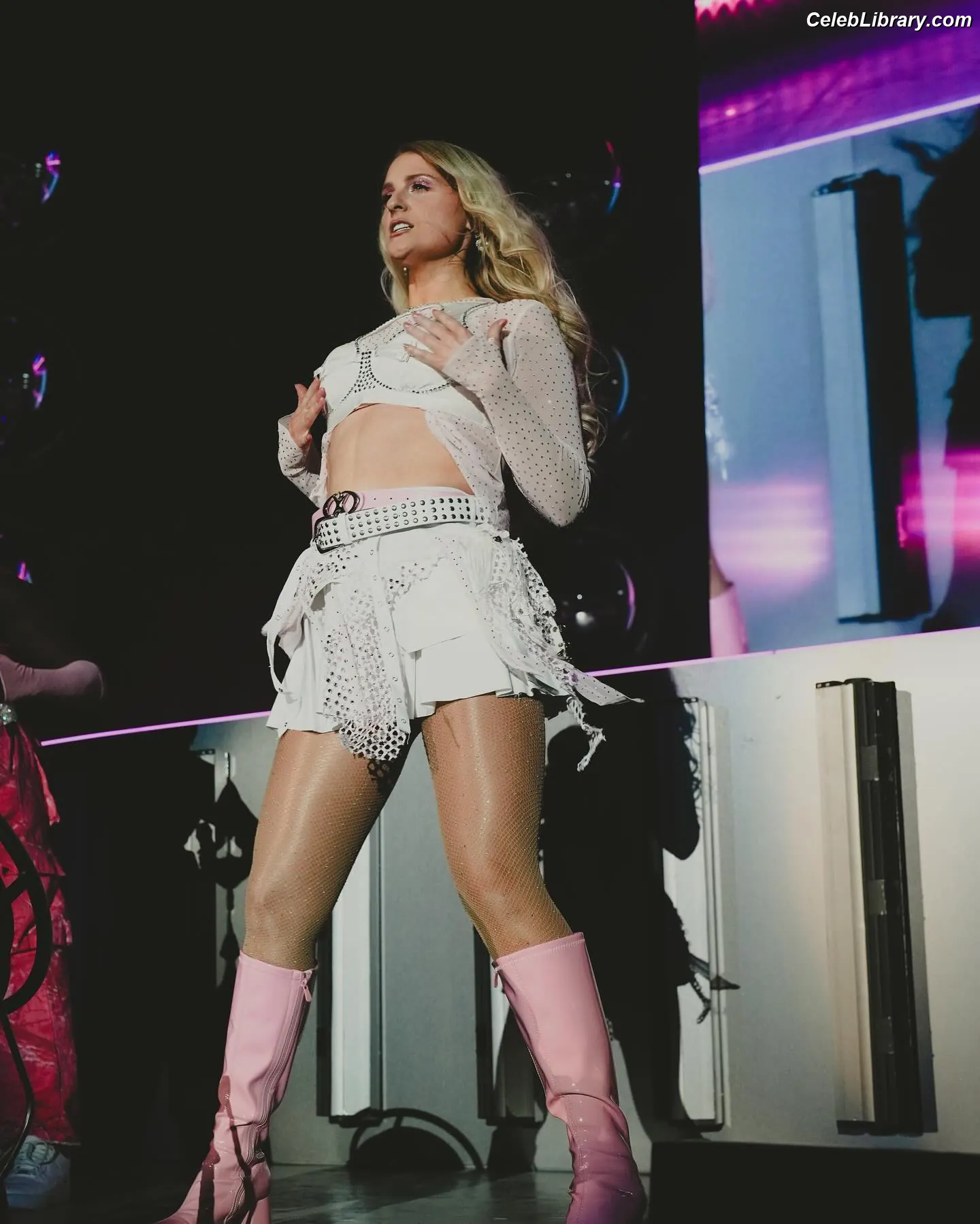 Meghan Trainor photo 23 of 320