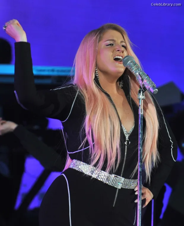 Meghan Trainor photo 24 of 321