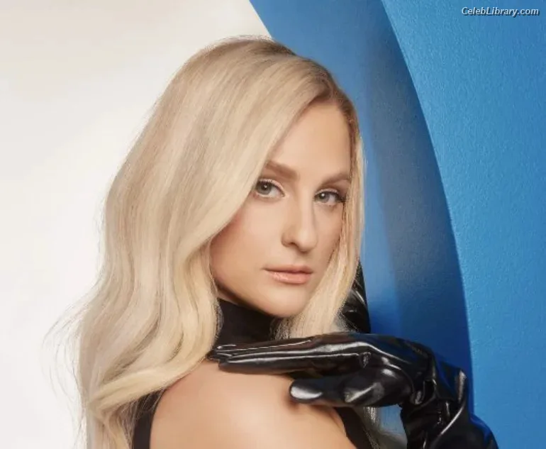 Meghan Trainor photo 4 of 321