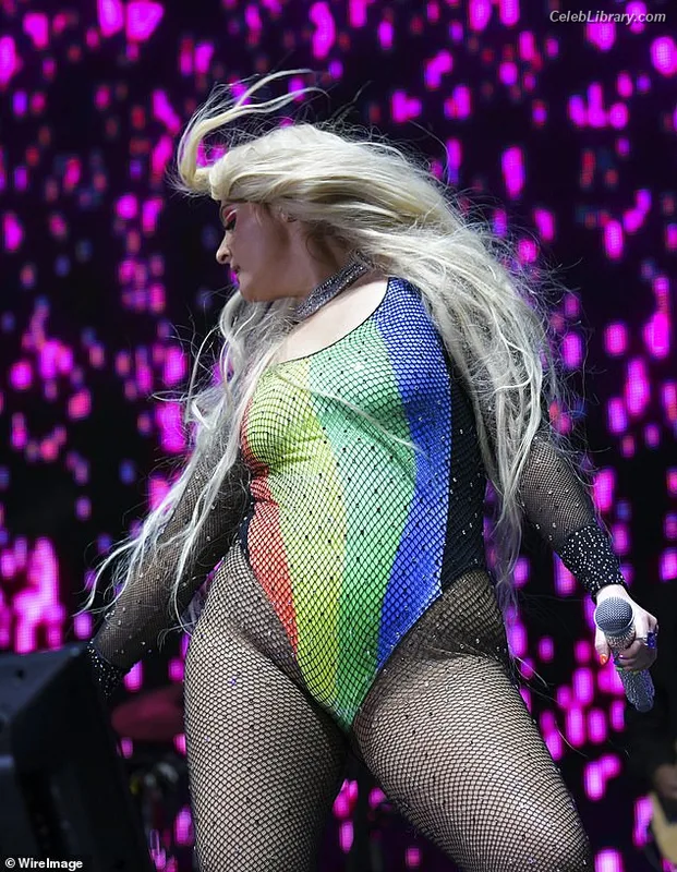 Meghan Trainor photo 8 of 321