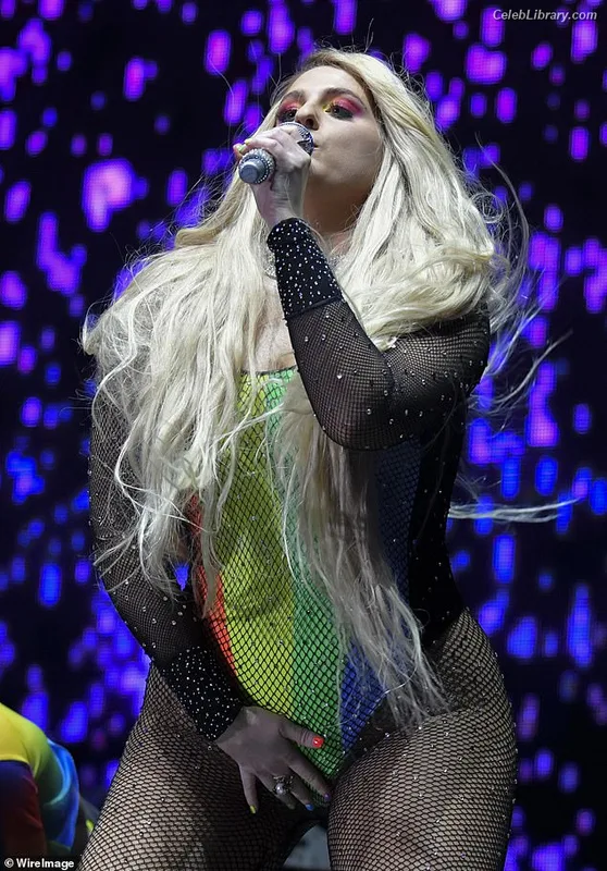 Meghan Trainor photo 14 of 321
