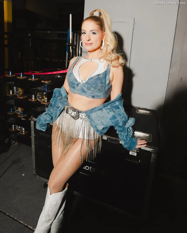 Meghan Trainor photo 13 of 321