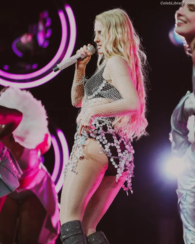 Meghan Trainor photo 20 of 321