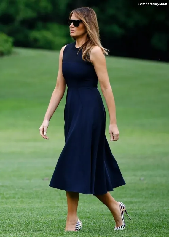 Melania Trump photo 16 of 221